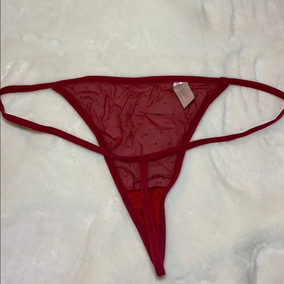 Red g-string - Picture 3 of 3